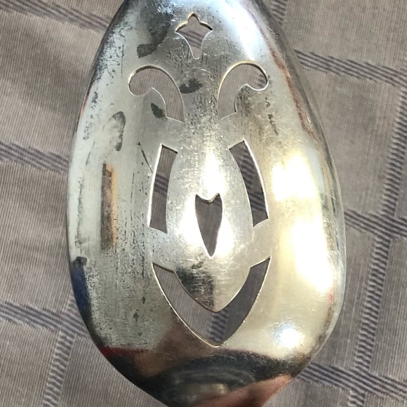 White Orchid by Community Pierced Tablespoon/Serving Spoon 8 1/4" Silverplated - Picture 6 of 9